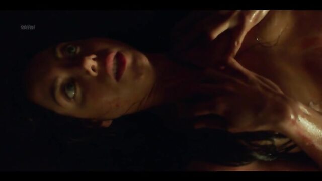 Aubrey Plaza nude