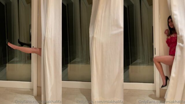 Mia Khalifa nude