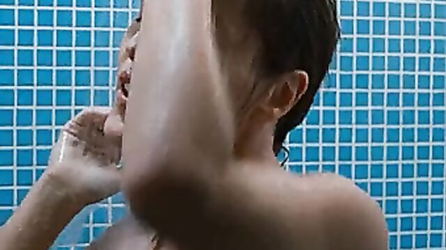 Gillian Anderson nude