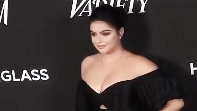 Ariel Winter nude