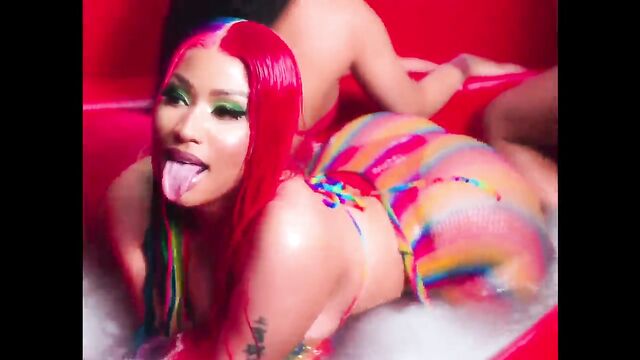 Nicki Minaj nude