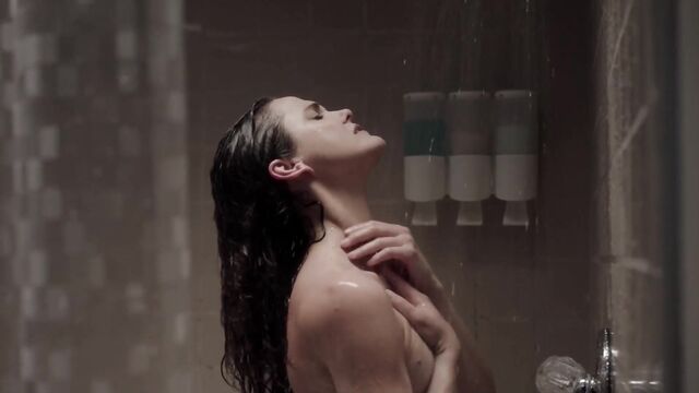 Keri Russell nude