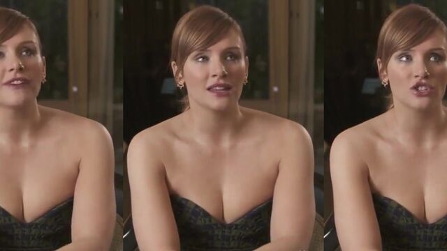 Bryce Dallas Howard nude