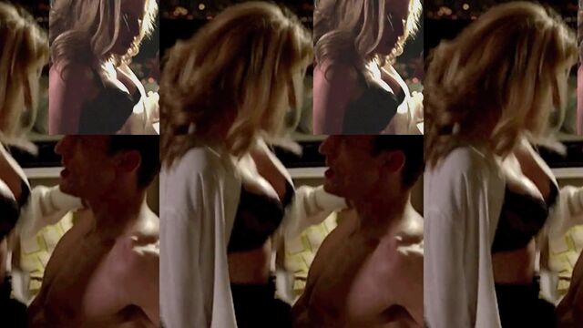 Gillian Anderson nude