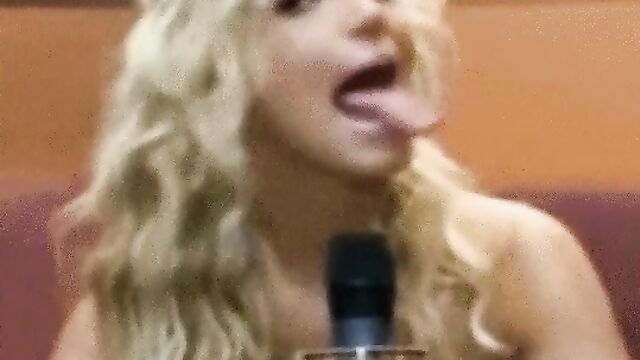 Jessica Simpson nude