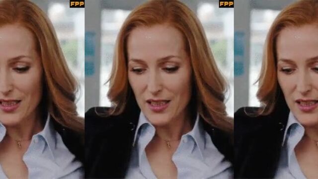 Gillian Anderson nude