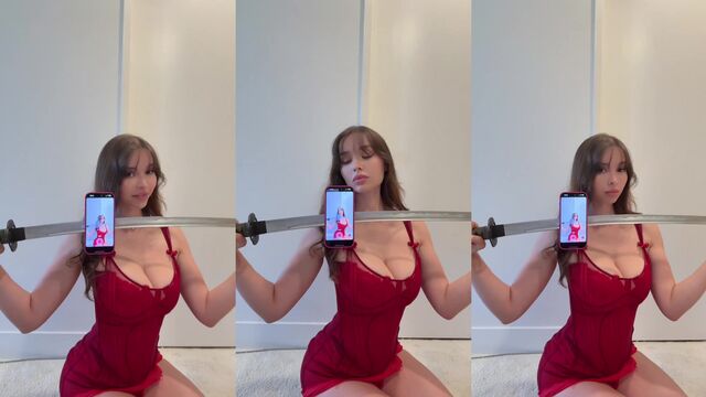 Sophie Mudd nude