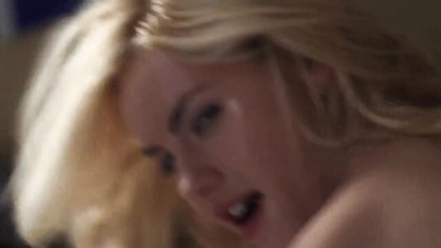 Elisha Cuthbert nude