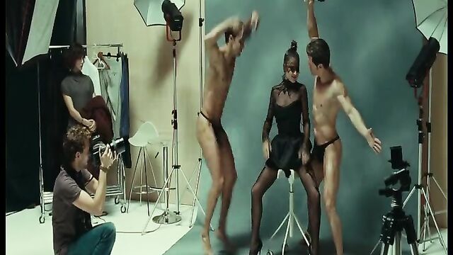 Elsa Pataky nude