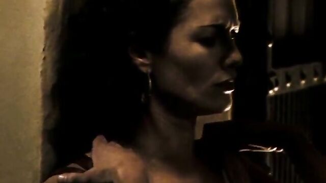 Lena Headey nude