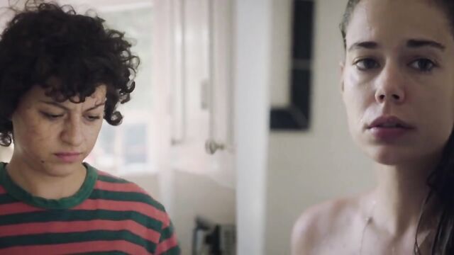 Alia Shawkat nude