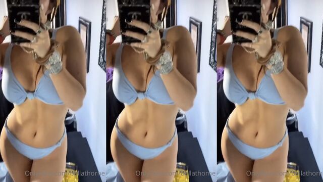 Bella Thorne nude
