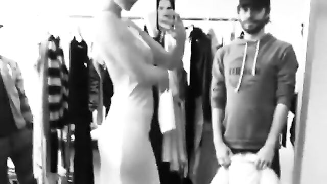Dove Cameron nude