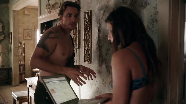 Lake Bell nude