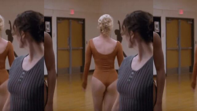 Betty Gilpin nude