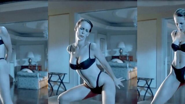Jamie Lee Curtis nude