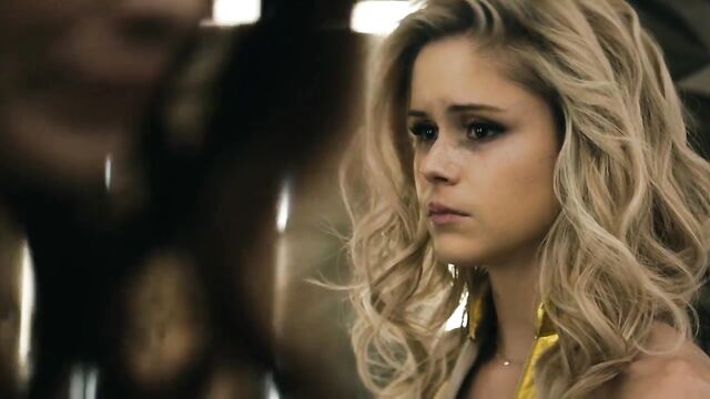Erin Moriarty, Elisabeth Shue nude