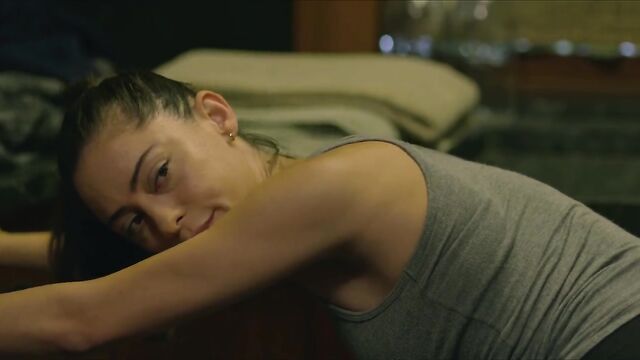 Rosa Salazar nude