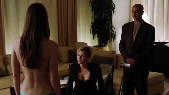 Melissa Benoist nude