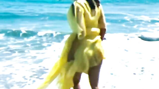 Victoria Justice nude