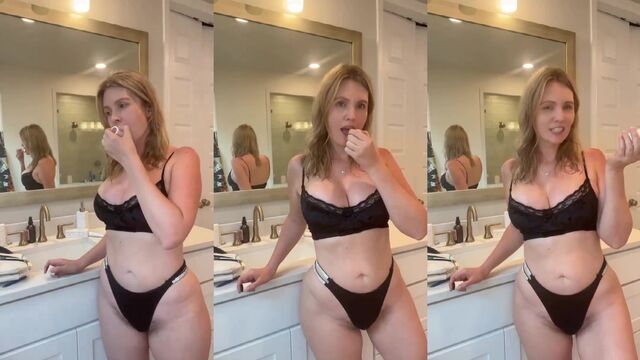 Holly Jane Johnston nude