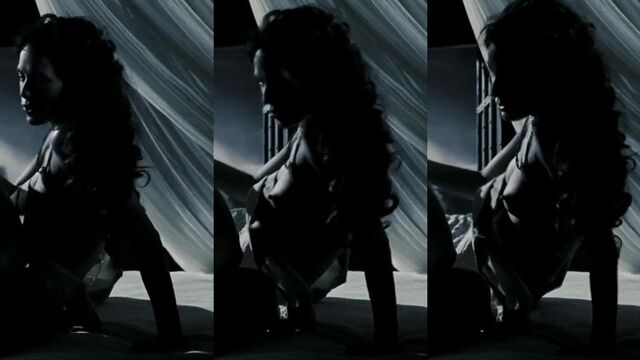 Lena Headey nude