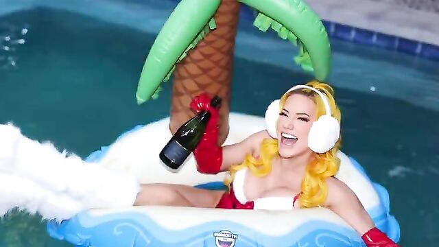 Taya Valkyrie nude
