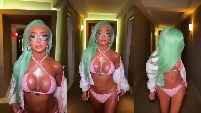 Nikita Dragun nude