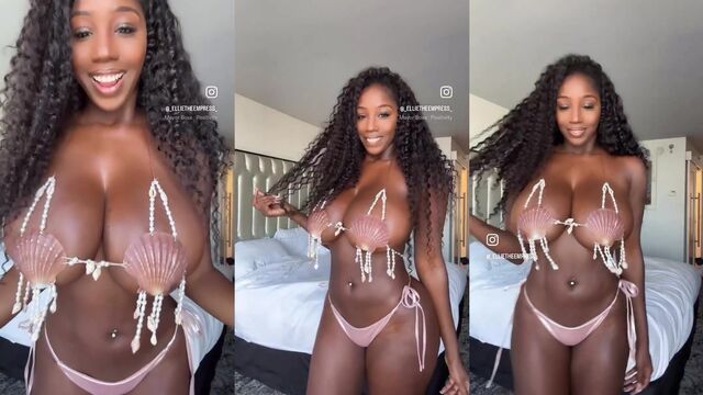 Ellie The Empress nude