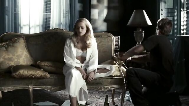 Teresa Palmer nude
