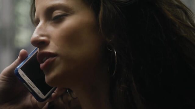 Tania Raymonde nude