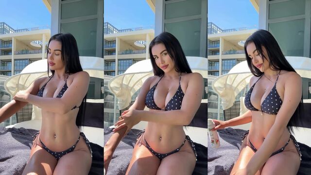 Mia Falls nude