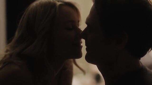 Naomi Watts nude