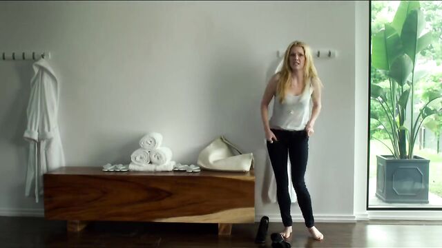 Julianne Moore, Sarah Gadon nude