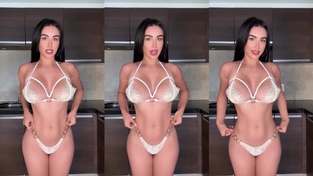 Mia Falls nude