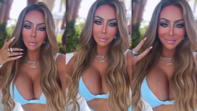 Aubrey O'day nude