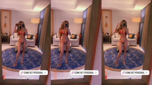 Aubrey O'day nude