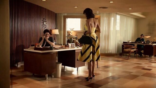 Olga Kurylenko nude