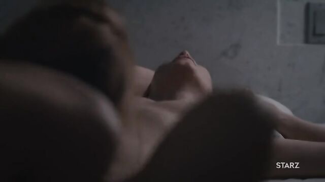 Anna Friel nude