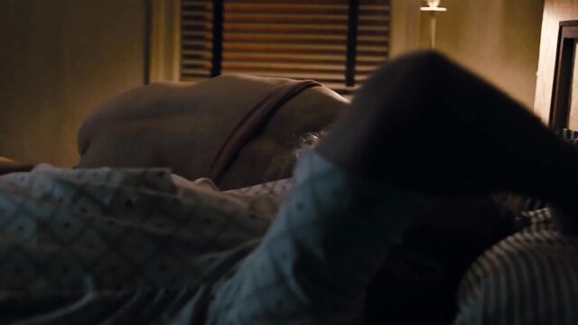 Maggie Gyllenhaal nude