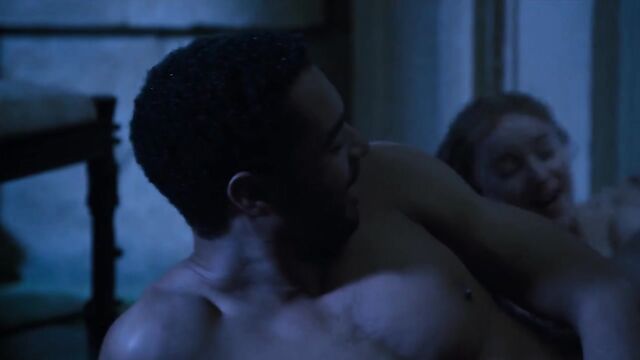 Phoebe Dynevor nude