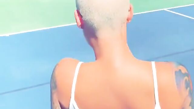 Amber Rose nude