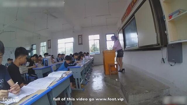 teacher dipping and shoeplay in class