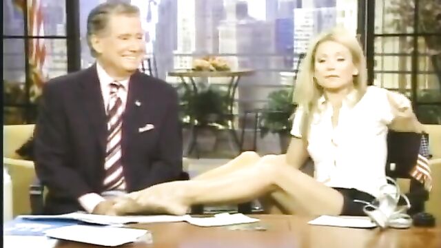 Kelly Ripa nude