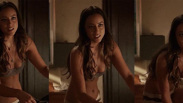 Chloe Bennet nude