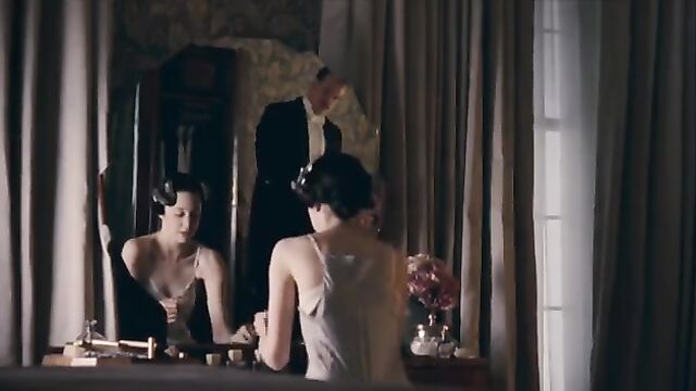 Abbie Cornish nude