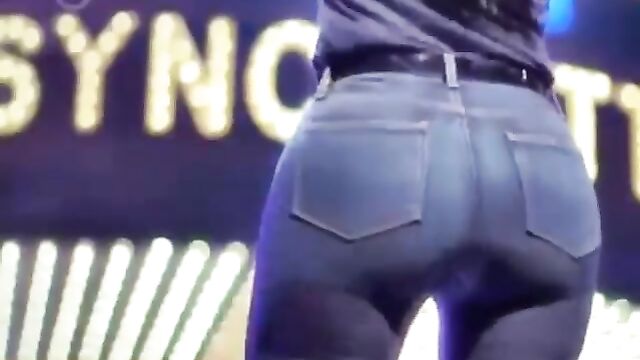 Carol Vorderman nude