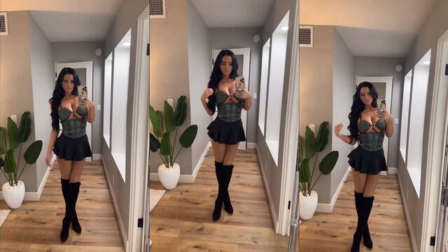 Abigail Ratchford nude