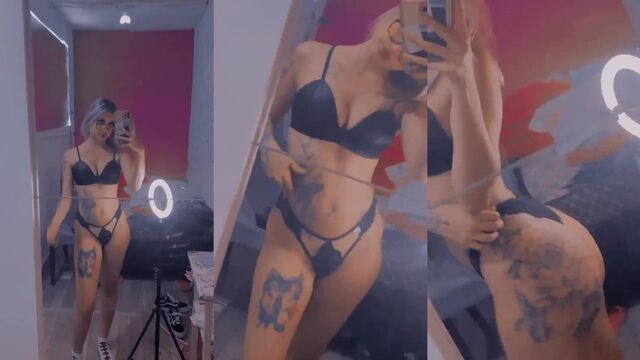 Branca shows her pink ass and sucks a cock in biquíni