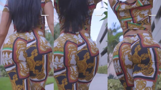 Cubanita Vida Guerra gets wild on her OnlyFans